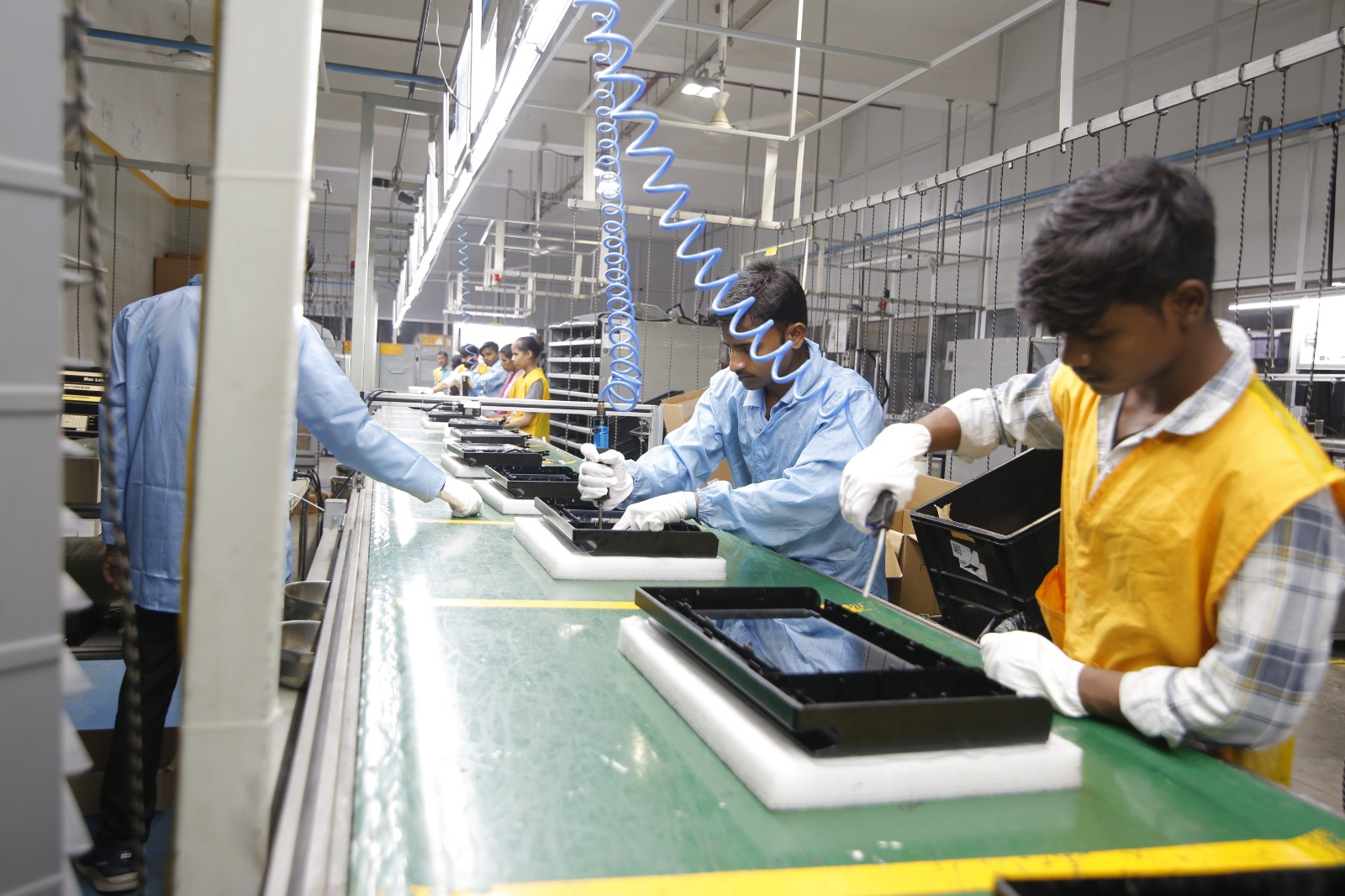 WhatsApp Image 2025-12-09 at 18.03.31